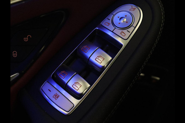 Mercedes-Benz GLC 300e 4Matic AMG | Panoramadak | Two-Tone Leder | 360 Camera | Stoelverwarming | Burmester | Carplay | Digital Cockpit | Keyless | Navigatie | Sfeerverlichting | PHEV | Plug In