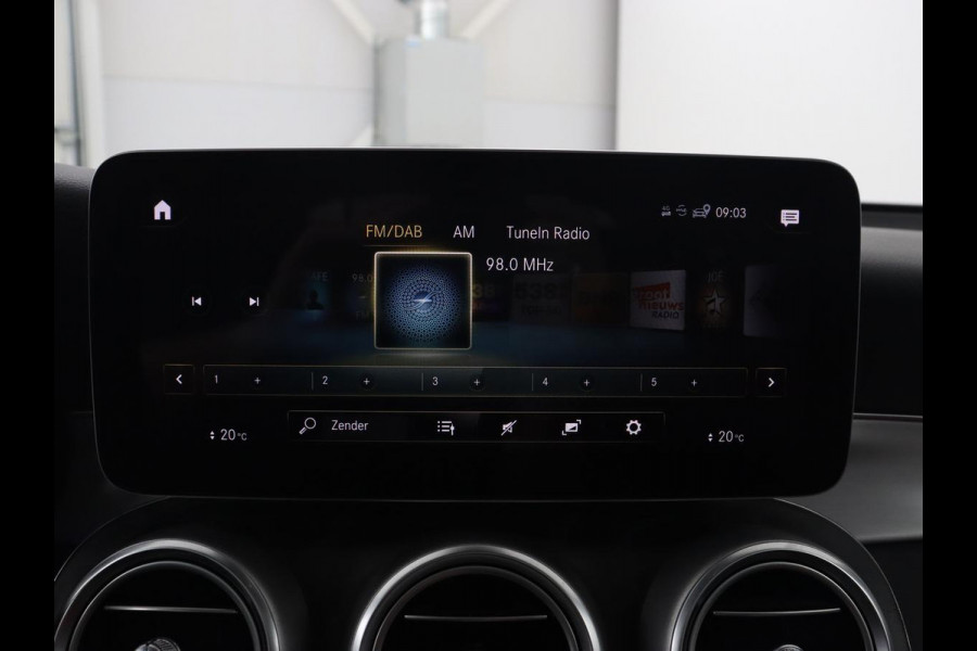 Mercedes-Benz GLC 300e 4Matic AMG | Panoramadak | Two-Tone Leder | 360 Camera | Stoelverwarming | Burmester | Carplay | Digital Cockpit | Keyless | Navigatie | Sfeerverlichting | PHEV | Plug In