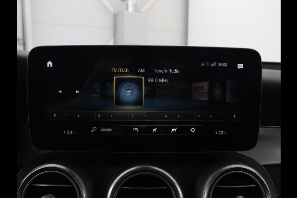 Mercedes-Benz GLC 300e 4Matic AMG | Panoramadak | Two-Tone Leder | 360 Camera | Stoelverwarming | Burmester | Carplay | Digital Cockpit | Keyless | Navigatie | Sfeerverlichting | PHEV | Plug In