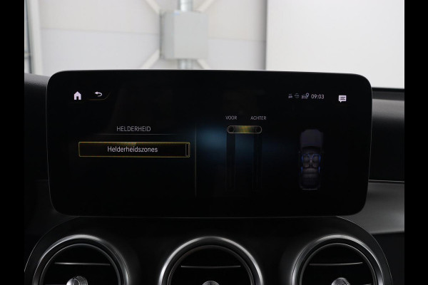 Mercedes-Benz GLC 300e 4Matic AMG | Panoramadak | Two-Tone Leder | 360 Camera | Stoelverwarming | Burmester | Carplay | Digital Cockpit | Keyless | Navigatie | Sfeerverlichting | PHEV | Plug In