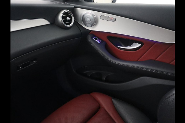 Mercedes-Benz GLC 300e 4Matic AMG | Panoramadak | Two-Tone Leder | 360 Camera | Stoelverwarming | Burmester | Carplay | Digital Cockpit | Keyless | Navigatie | Sfeerverlichting | PHEV | Plug In