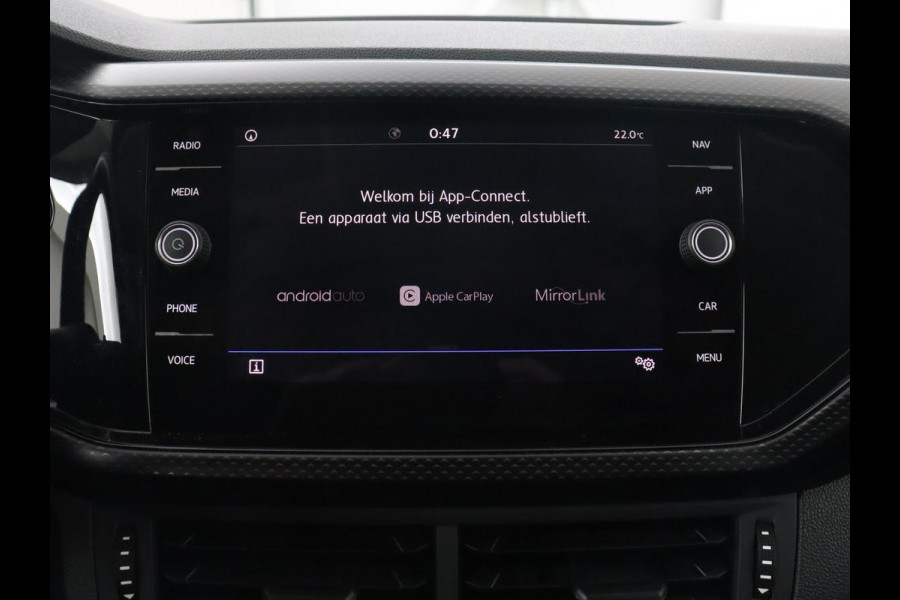 Volkswagen T-Cross 1.0 TSI Life | Carplay | Navigatie | Keyless | Virtual Cockpit | Climate control | Adaptive cruise | Dodehoek detectie | Getint glas