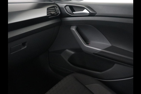 Volkswagen T-Cross 1.0 TSI Life | Carplay | Navigatie | Keyless | Virtual Cockpit | Climate control | Adaptive cruise | Dodehoek detectie | Getint glas