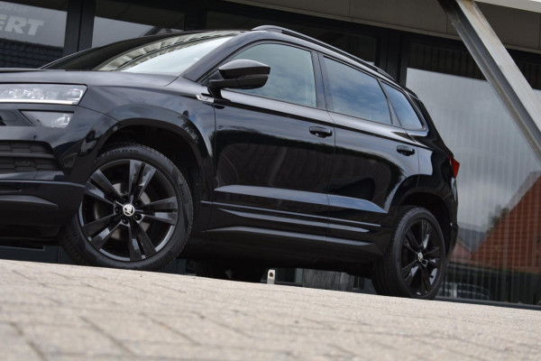 Škoda Karoq 1.5 TSI ACT Sportline | TREKHAAK | CAMERA | NAP | VIRTUAL COCKPIT | APPLE CARPLAY | ANDROID AUTO | DEALER ONDERHOUDEN