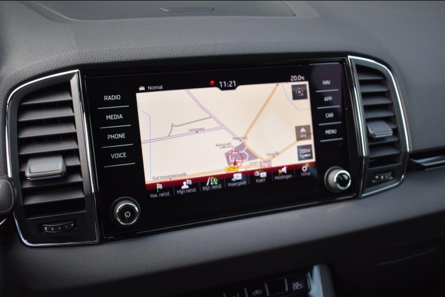 Škoda Karoq 1.5 TSI ACT Sportline | TREKHAAK | CAMERA | NAP | VIRTUAL COCKPIT | APPLE CARPLAY | ANDROID AUTO | DEALER ONDERHOUDEN
