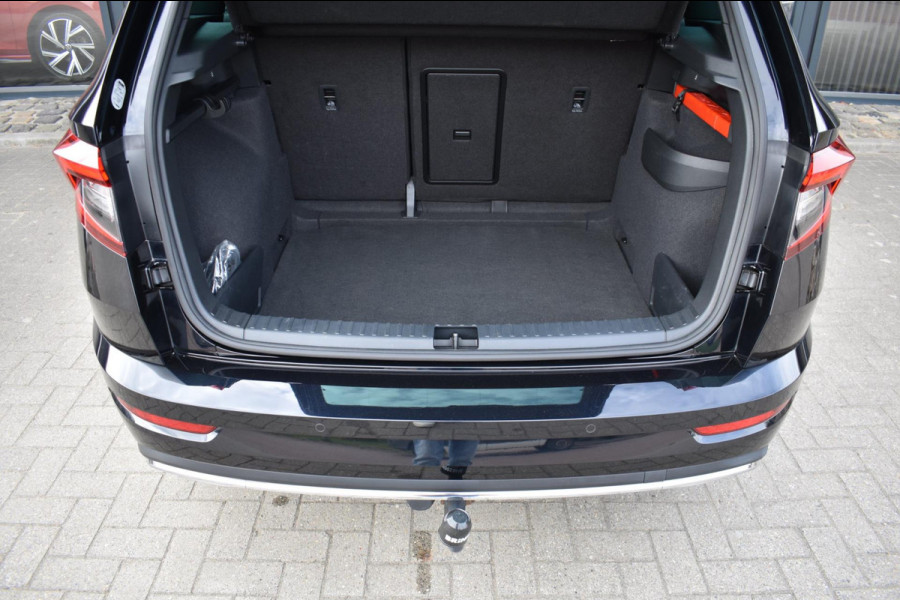 Škoda Karoq 1.5 TSI ACT Sportline | TREKHAAK | CAMERA | NAP | VIRTUAL COCKPIT | APPLE CARPLAY | ANDROID AUTO | DEALER ONDERHOUDEN