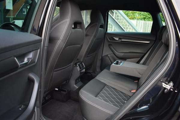 Škoda Karoq 1.5 TSI ACT Sportline | TREKHAAK | CAMERA | NAP | VIRTUAL COCKPIT | APPLE CARPLAY | ANDROID AUTO | DEALER ONDERHOUDEN
