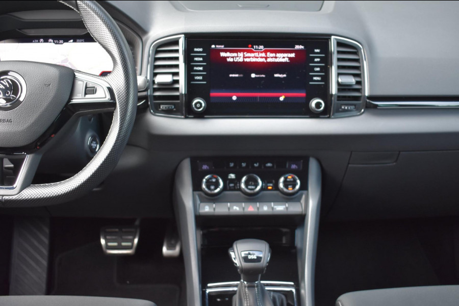 Škoda Karoq 1.5 TSI ACT Sportline | TREKHAAK | CAMERA | NAP | VIRTUAL COCKPIT | APPLE CARPLAY | ANDROID AUTO | DEALER ONDERHOUDEN