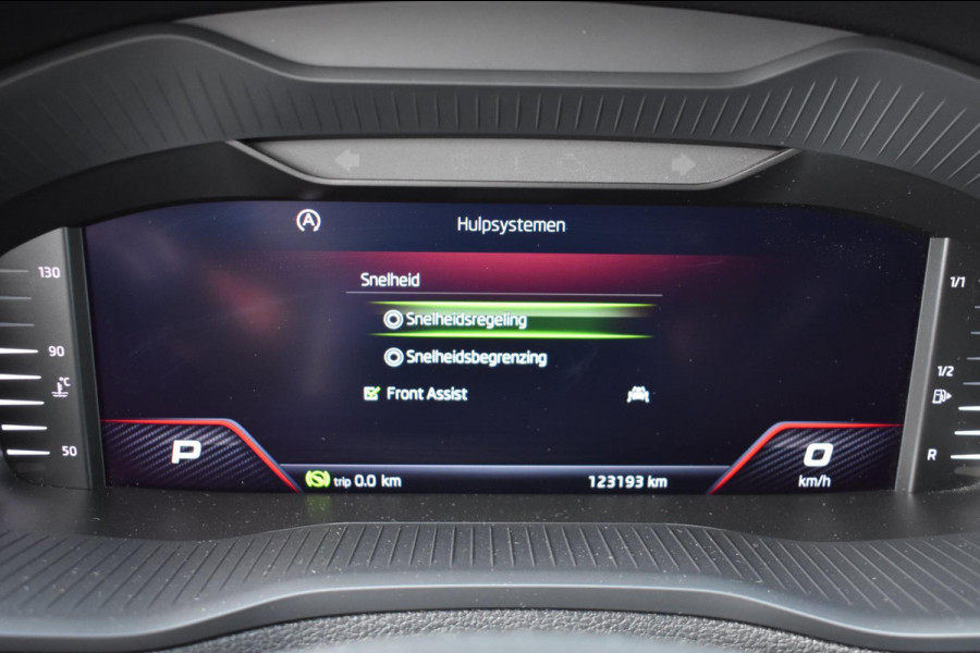 Škoda Karoq 1.5 TSI ACT Sportline | TREKHAAK | CAMERA | NAP | VIRTUAL COCKPIT | APPLE CARPLAY | ANDROID AUTO | DEALER ONDERHOUDEN