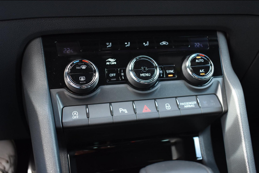 Škoda Karoq 1.5 TSI ACT Sportline | TREKHAAK | CAMERA | NAP | VIRTUAL COCKPIT | APPLE CARPLAY | ANDROID AUTO | DEALER ONDERHOUDEN