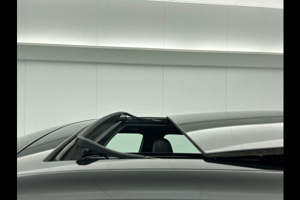 Land Rover Range Rover Evoque P300e AWD R-Dynamic SE