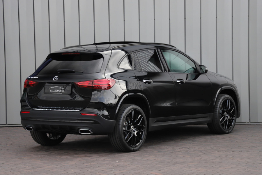 Mercedes-Benz GLA 250e AMG Aut8 | 218PK | Panoramadak | Multibeam | Sfeerverlichting | Keyles-go | ACC | Stuurwielverw. | Carbon | 2023.