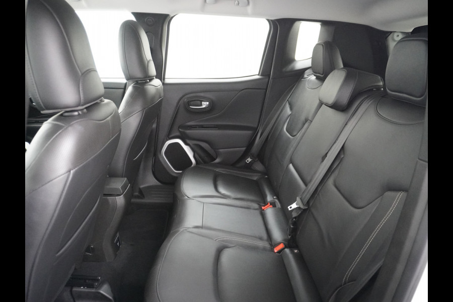 Jeep Renegade 1.4T AUT-6 Leer Navi Ecc 17''Lmv Stoel-Stuurverwarming Keyless Cruise Control Bluetooth Pdc Usb Led Mistlampen Lane-departure Isofix Privacy Glas Dakrails MultiAir Latitude Slechts 1361kg licht! / 75 /3mnd belasting