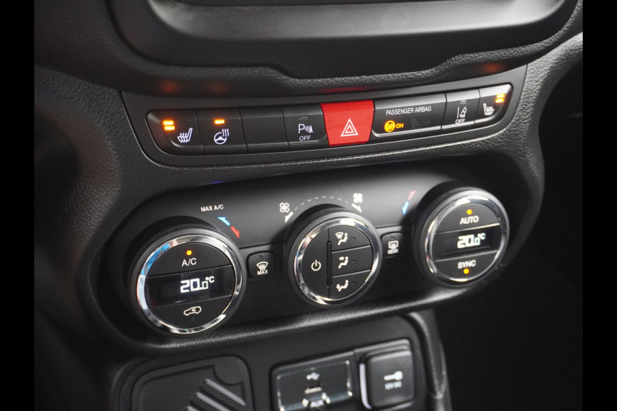 Jeep Renegade 1.4T AUT-6 Leer Navi Ecc 17''Lmv Stoel-Stuurverwarming Keyless Cruise Control Bluetooth Pdc Usb Led Mistlampen Lane-departure Isofix Privacy Glas Dakrails MultiAir Latitude Slechts 1361kg licht! / 75 /3mnd belasting