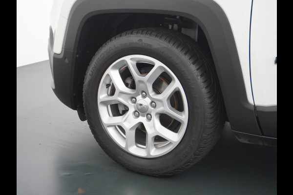 Jeep Renegade 1.4T AUT-6 Leer Navi Ecc 17''Lmv Stoel-Stuurverwarming Keyless Cruise Control Bluetooth Pdc Usb Led Mistlampen Lane-departure Isofix Privacy Glas Dakrails MultiAir Latitude Slechts 1361kg licht! / 75 /3mnd belasting
