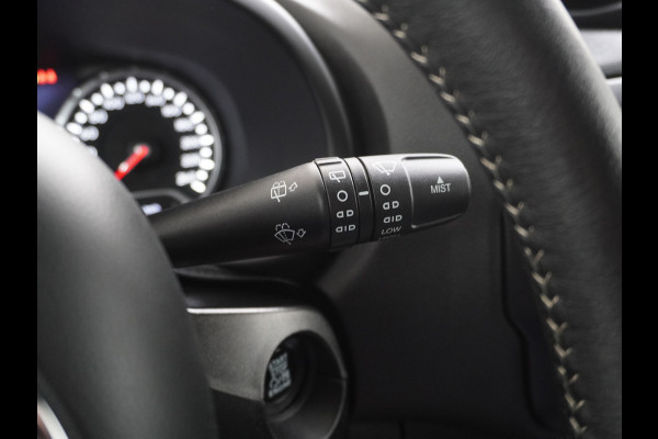 Jeep Renegade 1.4T AUT-6 Leer Navi Ecc 17''Lmv Stoel-Stuurverwarming Keyless Cruise Control Bluetooth Pdc Usb Led Mistlampen Lane-departure Isofix Privacy Glas Dakrails MultiAir Latitude Slechts 1361kg licht! / 75 /3mnd belasting