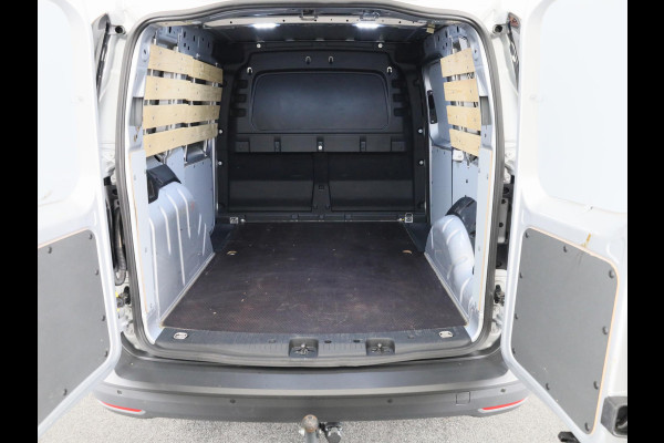 Volkswagen Caddy Cargo 2.0 TDI Comfort 75 pk | Navigatie via App | Trekhaak | Parkeersensoren achter | Cruise control | Apple Carplay/Android Auto |