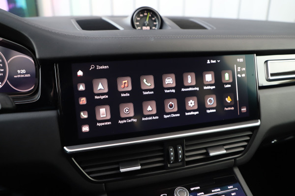 Porsche Cayenne Coupé 3.0 E-Hybrid Aut8 | 463PK | Sport-design | Achterasbesturing | Luchtvering | Matrix-led | Bose | Sport-chrono | Sfeerverlichting
