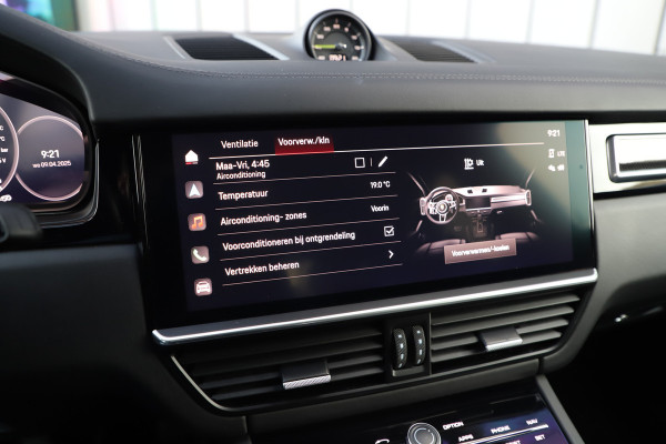 Porsche Cayenne Coupé 3.0 E-Hybrid Aut8 | 463PK | Sport-design | Achterasbesturing | Luchtvering | Matrix-led | Bose | Sport-chrono | Sfeerverlichting