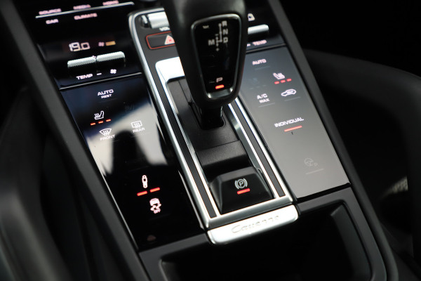 Porsche Cayenne Coupé 3.0 E-Hybrid Aut8 | 463PK | Sport-design | Achterasbesturing | Luchtvering | Matrix-led | Bose | Sport-chrono | Sfeerverlichting