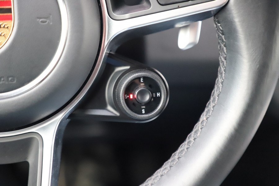 Porsche Cayenne Coupé 3.0 E-Hybrid Aut8 | 463PK | Sport-design | Achterasbesturing | Luchtvering | Matrix-led | Bose | Sport-chrono | Sfeerverlichting