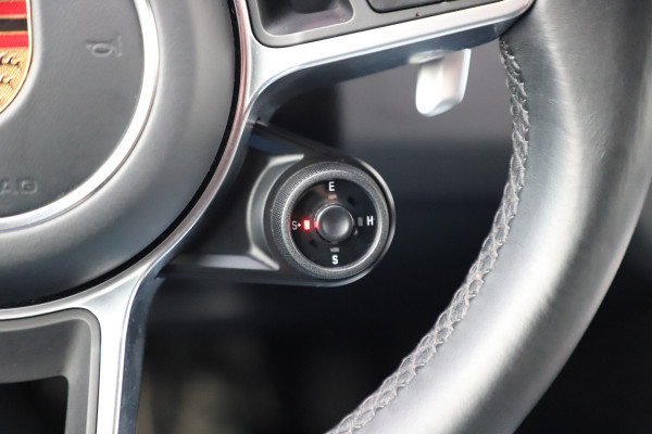 Porsche Cayenne Coupé 3.0 E-Hybrid Aut8 | 463PK | Sport-design | Achterasbesturing | Luchtvering | Matrix-led | Bose | Sport-chrono | Sfeerverlichting