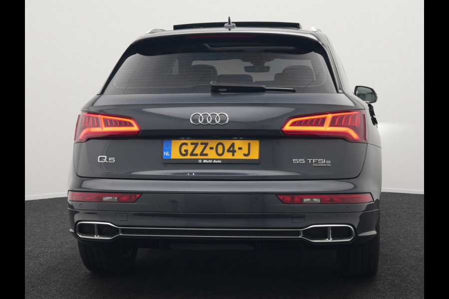 Audi Q5 55 TFSI e Quattro S Line Plug In Hybrid 367pk Dealer O.H PHEV | Luchtvering | Trekhaak af Fabriek | Panodak | Adaptive Cruise | Lederen Sportstoelen Massage & Memory | Head Up | 360 Camera | Keyless | Navigatie | DAB |