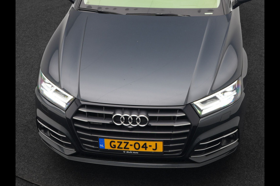 Audi Q5 55 TFSI e Quattro S Line Plug In Hybrid 367pk Dealer O.H PHEV | Luchtvering | Trekhaak af Fabriek | Panodak | Adaptive Cruise | Lederen Sportstoelen Massage & Memory | Head Up | 360 Camera | Keyless | Navigatie | DAB |