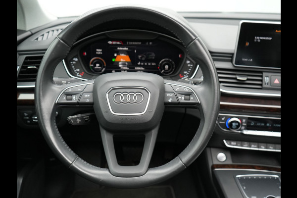 Audi Q5 55 TFSI e Quattro S Line Plug In Hybrid 367pk Dealer O.H PHEV | Luchtvering | Trekhaak af Fabriek | Panodak | Adaptive Cruise | Lederen Sportstoelen Massage & Memory | Head Up | 360 Camera | Keyless | Navigatie | DAB |