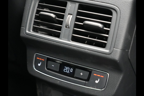 Audi Q5 55 TFSI e Quattro S Line Plug In Hybrid 367pk Dealer O.H PHEV | Luchtvering | Trekhaak af Fabriek | Panodak | Adaptive Cruise | Lederen Sportstoelen Massage & Memory | Head Up | 360 Camera | Keyless | Navigatie | DAB |