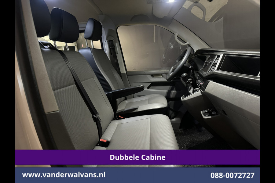 Volkswagen Transporter 2.0 TDI 150pk L2H1 Dubbele cabine Euro6 Airco | 6-Zits | 2500kg Trekhaak | Navigatie Apple Carplay, Android Auto, Sidebars, Leder