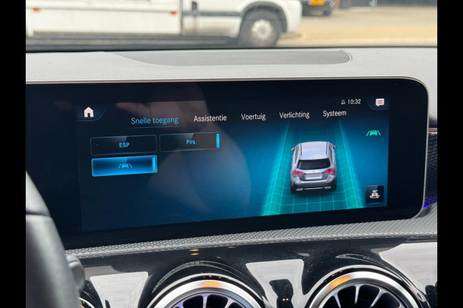 Mercedes-Benz A200 AUT LED Sfeer Camera Leder Widescreen PDC