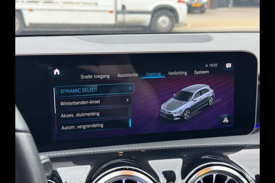 Mercedes-Benz A200 AUT LED Sfeer Camera Leder Widescreen PDC