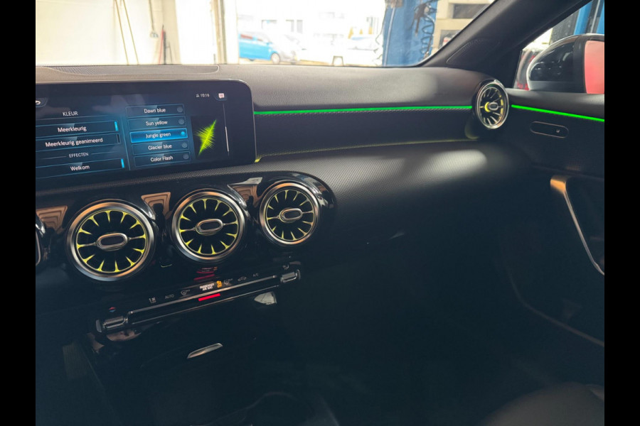 Mercedes-Benz A200 AUT LED Sfeer Camera Leder Widescreen PDC