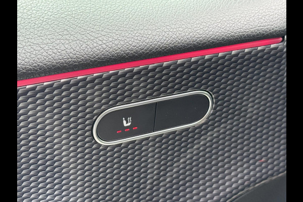 Mercedes-Benz A200 AUT LED Sfeer Camera Leder Widescreen PDC