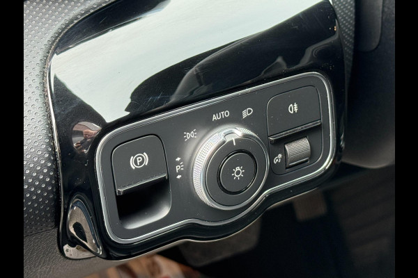 Mercedes-Benz A200 AUT LED Sfeer Camera Leder Widescreen PDC