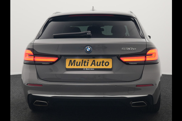BMW 5 Serie Touring 530e High Executive Plug In Hybrid 293pk Dealer O.H PHEV | Lederen Comfortzetels Massage & Memory | Adaptive Cruise | Head Up | 19"L.M | Harman Kardon | Apple Carplay | Sfeerverlichting | Camera |