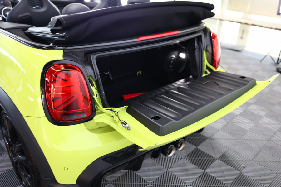MINI Cabrio 2.0 John Cooper Works JCW Origineel NL Unieke Kleur Lage KM! '22