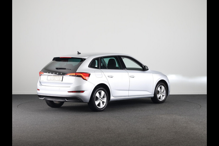 Škoda SCALA 1.0 TSI Ambition 110 pk | Navigatie via App | Parkeersensoren achter | Cruise control | LED koplampen | Apple Carplay/Android Auto |