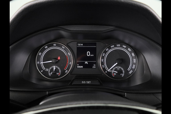 Škoda SCALA 1.0 TSI Ambition 110 pk | Navigatie via App | Parkeersensoren achter | Cruise control | LED koplampen | Apple Carplay/Android Auto |