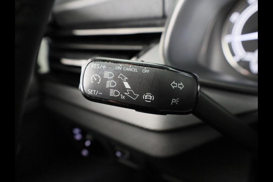 Škoda SCALA 1.0 TSI Ambition 110 pk | Navigatie via App | Parkeersensoren achter | Cruise control | LED koplampen | Apple Carplay/Android Auto |