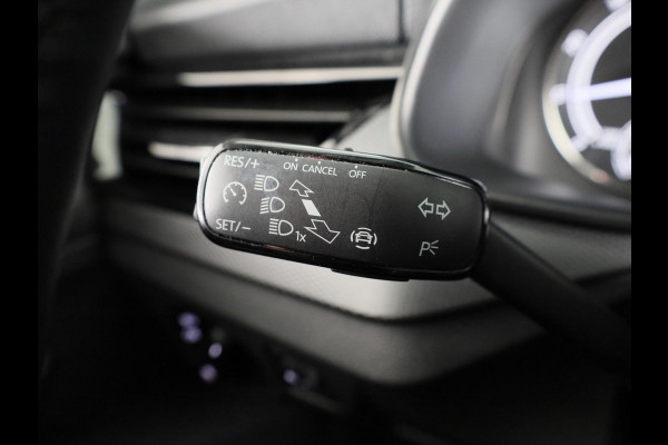 Škoda SCALA 1.0 TSI Ambition 110 pk | Navigatie via App | Parkeersensoren achter | Cruise control | LED koplampen | Apple Carplay/Android Auto |