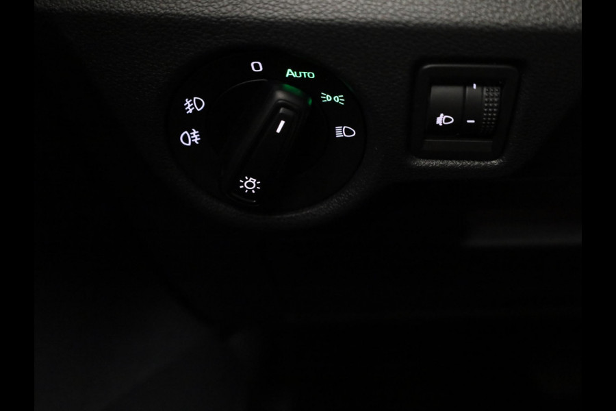 Škoda SCALA 1.0 TSI Ambition 110 pk | Navigatie via App | Parkeersensoren achter | Cruise control | LED koplampen | Apple Carplay/Android Auto |