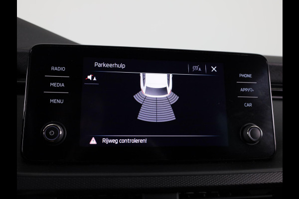 Škoda SCALA 1.0 TSI Ambition 110 pk | Navigatie via App | Parkeersensoren achter | Cruise control | LED koplampen | Apple Carplay/Android Auto |