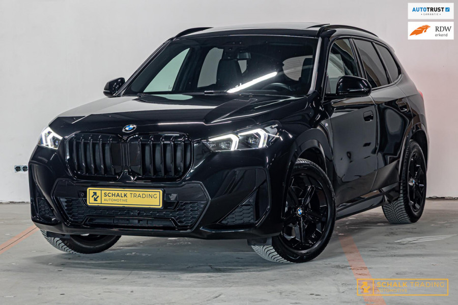 BMW X1 SDrive20i|M-sport|Pano|E-Trekhaak|HUD|H&K|E-stoel|Ful