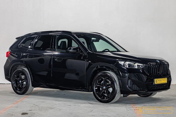 BMW X1 SDrive20i|M-sport|Pano|E-Trekhaak|HUD|H&K|E-stoel|Ful