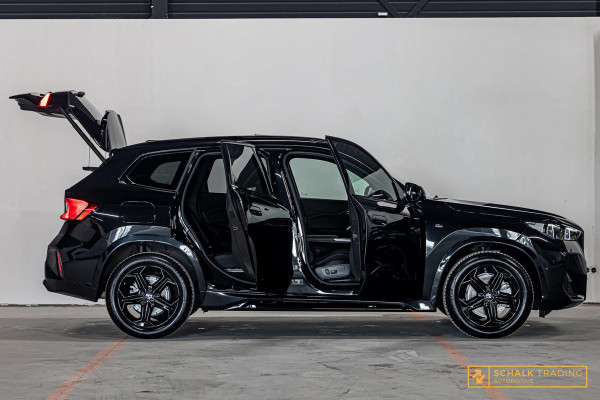 BMW X1 SDrive20i|M-sport|Pano|E-Trekhaak|HUD|H&K|E-stoel|Ful