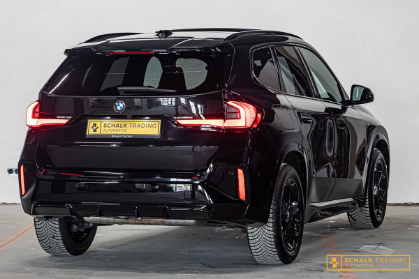 BMW X1 SDrive20i|M-sport|Pano|E-Trekhaak|HUD|H&K|E-stoel|Ful