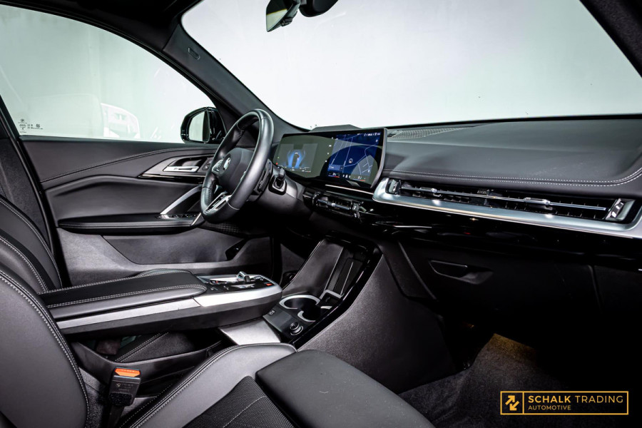BMW X1 SDrive20i|M-sport|Pano|E-Trekhaak|HUD|H&K|E-stoel|Ful