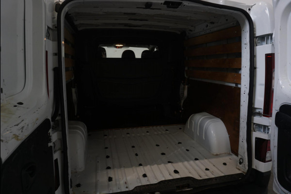 Renault Trafic 1.6 dCi 125 PK L2H1 Dubbele Cabine 6 Persoons Airco Bluetooth Cruise Control Navi PDC Trekhaak 2500 kg